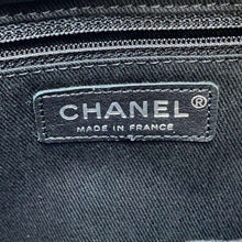 将图像加载到图库查看器中，CHANEL one belt Bag Black Lambskin
