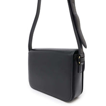 将图像加载到图库查看器中，CELINE Teen Triomphe Shoulder Bag Black187363BF4 Shiny Calf Leather
