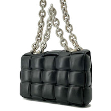 将图像加载到图库查看器中，Bottega Veneta Chain cassette Black631421 Lambskin
