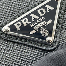 Load image into Gallery viewer, PRADA Geometric Pattern 4-Row Key Case Black1PG004 Leather
