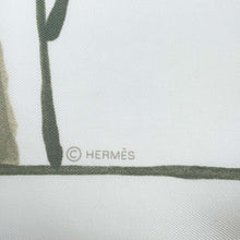 将图像加载到图库查看器中，HERMES Carre Libre Comme Pegase Free like Pegasus Size 90 White / Argile / Khaki Silk100%
