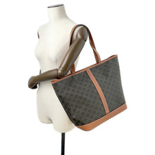 Load image into Gallery viewer, CELINE Triomphe Cabas Tote Bag Tan115072 PVC Calf Leather Size Medium
