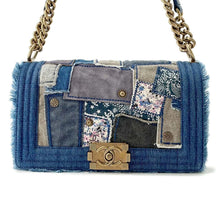 将图像加载到图库查看器中，CHANEL Boy Chanel Patchwork ChainShoulder Bag Blue Denim
