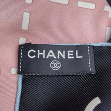 将图像加载到图库查看器中，CHANEL CC Logo Scarf Black/Pink/Multicolor Silk100%
