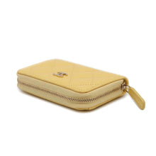 将图像加载到图库查看器中，CHANEL Matelasse Classic Zip Coin Purse YellowAP0216 Caviar Leather
