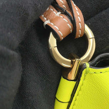 将图像加载到图库查看器中，LOEWE Gate Pocket Smiley Yellow Leather
