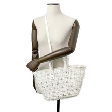 Load image into Gallery viewer, BALENCIAGA Bistro Basket Bag White671342 Patent Leather Size XS
