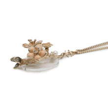 将图像加载到图库查看器中，CHANEL Camellia Flower Gripoa CC Logo Necklace Champagne Gold/Beige Gold Plated
