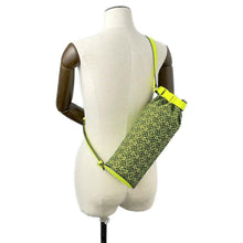 将图像加载到图库查看器中，LOEWE Roll Top Ring Shoulder Black/Neon YellowB936Z75X02 Jacquard Calf Leather
