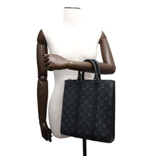 Load image into Gallery viewer, LOUIS VUITTON Sac Plat NoirM46098 Monogram Eclipse
