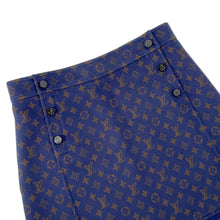 Load image into Gallery viewer, LOUIS VUITTON Monogram Skirt Size 40 Navy Wool 99% Silk1%
