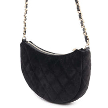 将图像加载到图库查看器中，CHANEL Matelasse Hobo Year Gift Black Velour Rhinestone
