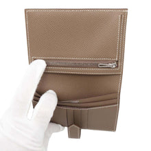 Load image into Gallery viewer, HERMES Bean compact Etoupe Epsom
