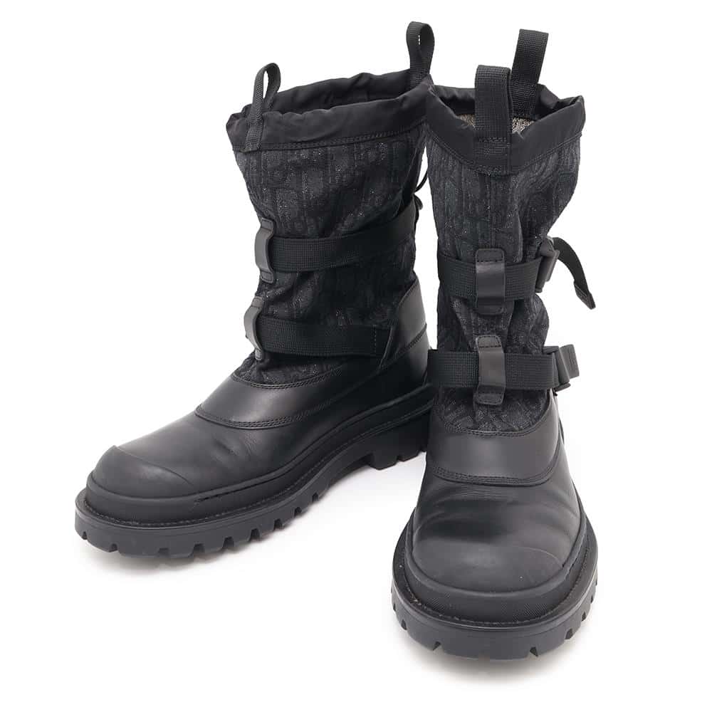 Boots– Tagged 