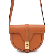 Load image into Gallery viewer, CELINE 16 Seze Busas Shoulder Bag Tan188013BO2 Leather Size Small
