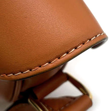 Load image into Gallery viewer, CELINE 16 Seze Busas Shoulder Bag Tan188013BO2 Leather Size Small
