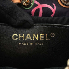 将图像加载到图库查看器中，CHANEL CC Logo Backpack Navy/MulticolorAS4810 Printed Canvas Leather
