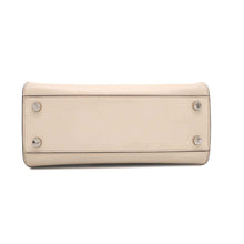 将图像加载到图库查看器中，FENDI Peekaboo Iconic Essential Beige8BN302 Leather
