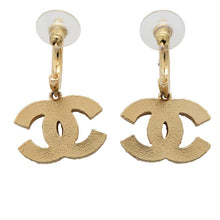 Load image into Gallery viewer, CHANEL CC Logo Earrings Black/Gold Metal
