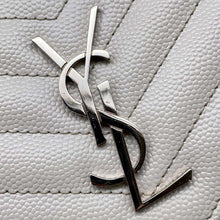 将图像加载到图库查看器中，SAINT LAURENT PARIS Monogram Envelope ChainShoulder Bag Off-white393953 Leather
