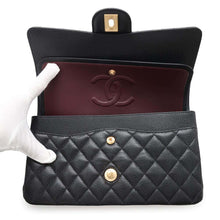 将图像加载到图库查看器中，CHANEL Matelasse W flap WChainShoulder Bag BlackA01112 Caviar Leather Size 25
