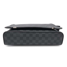 Load image into Gallery viewer, LOUIS VUITTON District NM NoirN41029 Damier Graphite Size MM
