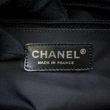 将图像加载到图库查看器中，CHANEL New Travel Line Tote Bag Brown/BlackA15991 Nylon Leather Size MM
