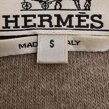 将图像加载到图库查看器中，HERMES Round neck Knitted Fabric Pockets Leather highlights Size S Beige Wool 63% Cashmere37% Lambskin
