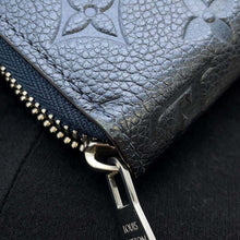 将图像加载到图库查看器中，LOUIS VUITTON Zippy Wallet Dark BlueM62069 Monogram Empreinte Leather/Studded
