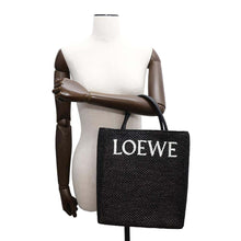 将图像加载到图库查看器中，LOEWE Standard A4 Tote Bag BlackA563R18X04 Raffia Leather Size Small
