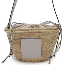 将图像加载到图库查看器中，LOEWE Drawstring bucket bag Natural/WhiteA223222X01 Raffia Leather
