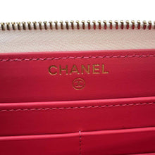 Load image into Gallery viewer, CHANEL Matelasse Zip Around Chozai Cloth WhiteAP3181 Caviar Leather
