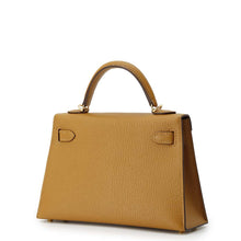 将图像加载到图库查看器中，HERMES Mini Kelly Do Verso Camel/Cacao Chevre Myzore Goatskin
