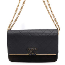 将图像加载到图库查看器中，CHANEL Matelasse CC Logo ChainShoulder Bag Black Caviar Leather Suede
