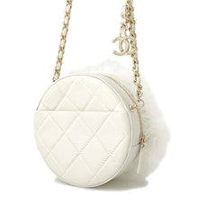 将图像加载到图库查看器中，CHANEL Round Chain Shoulder Bag White Fur Lambskin
