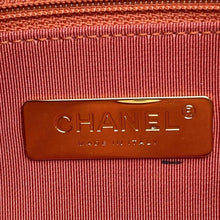 将图像加载到图库查看器中，CHANEL Matelasse Camera Shoulder Bag Pink Lambskin
