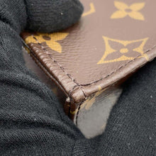 将图像加载到图库查看器中，LOUIS VUITTON Petit Sac Plat BrownM69442 Monogram
