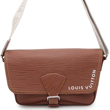 将图像加载到图库查看器中，LOUIS VUITTON Montsouris Messenger BrownM23097 Epi XL
