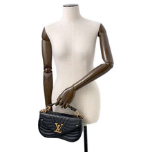 Load image into Gallery viewer, LOUIS VUITTON New Wave ChainBag NoirM51498 Calf Leather Size MM
