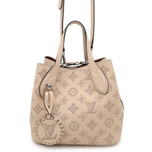 Load image into Gallery viewer, LOUIS VUITTON Blossom claimM21909 Monogram Mahina Size PM
