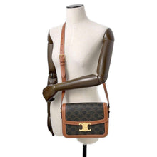 将图像加载到图库查看器中，CELINE Teen Triomphe Shoulder Bag Brown191242BZ4.04LU Leather Size Medium
