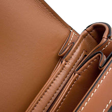 将图像加载到图库查看器中，CELINE Teen Triomphe Shoulder Bag Brown191242BZ4.04LU Leather Size Medium
