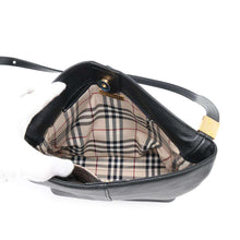 将图像加载到图库查看器中，BURBERRY Nova Check Shoulder Bag Black Leather
