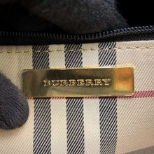 将图像加载到图库查看器中，BURBERRY Nova Check Shoulder Bag Black Leather
