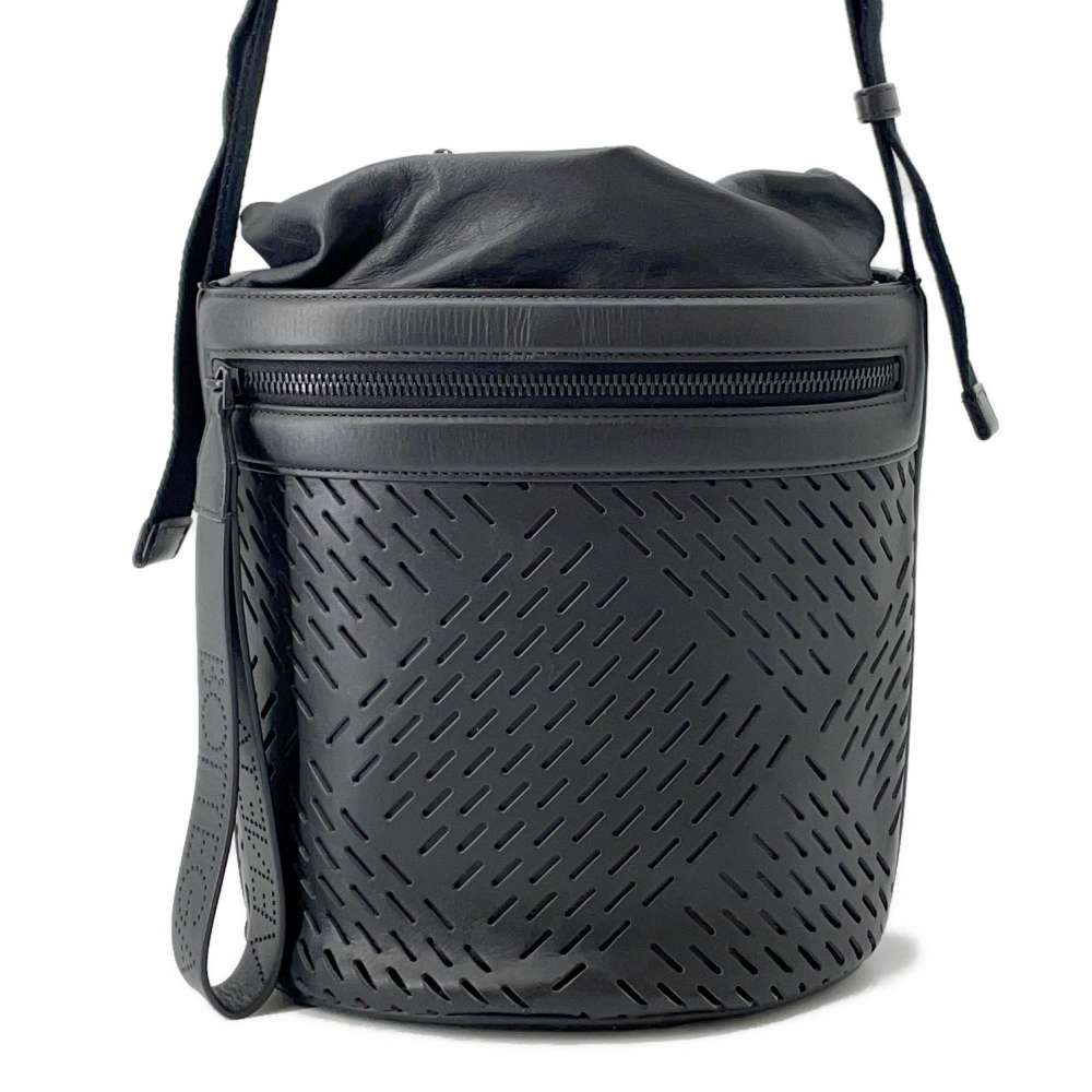 BAGs– 标记为“Black”– GALLERY RARE Global Online Store