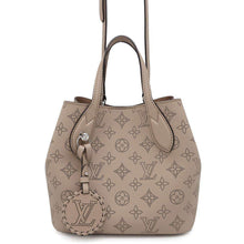 Load image into Gallery viewer, LOUIS VUITTON Blossom GaletM21849 Monogram Mahina Size PM
