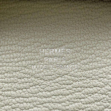 将图像加载到图库查看器中，HERMES Bastia Beton Chevre Myzore Goatskin
