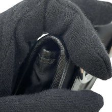 将图像加载到图库查看器中，PRADA Phone holder Black2ZH109 Nylon Leather
