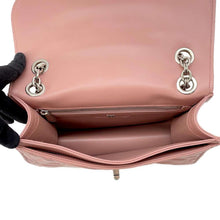 Load image into Gallery viewer, Ferragamo Gancini Motif Flap ChainShoulder Bag Pink21H168 Leather
