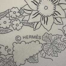 Load image into Gallery viewer, HERMES Carre Brides de Gala en Fleurs Size 90 Ebene/Blanc/Grease Silk100%
